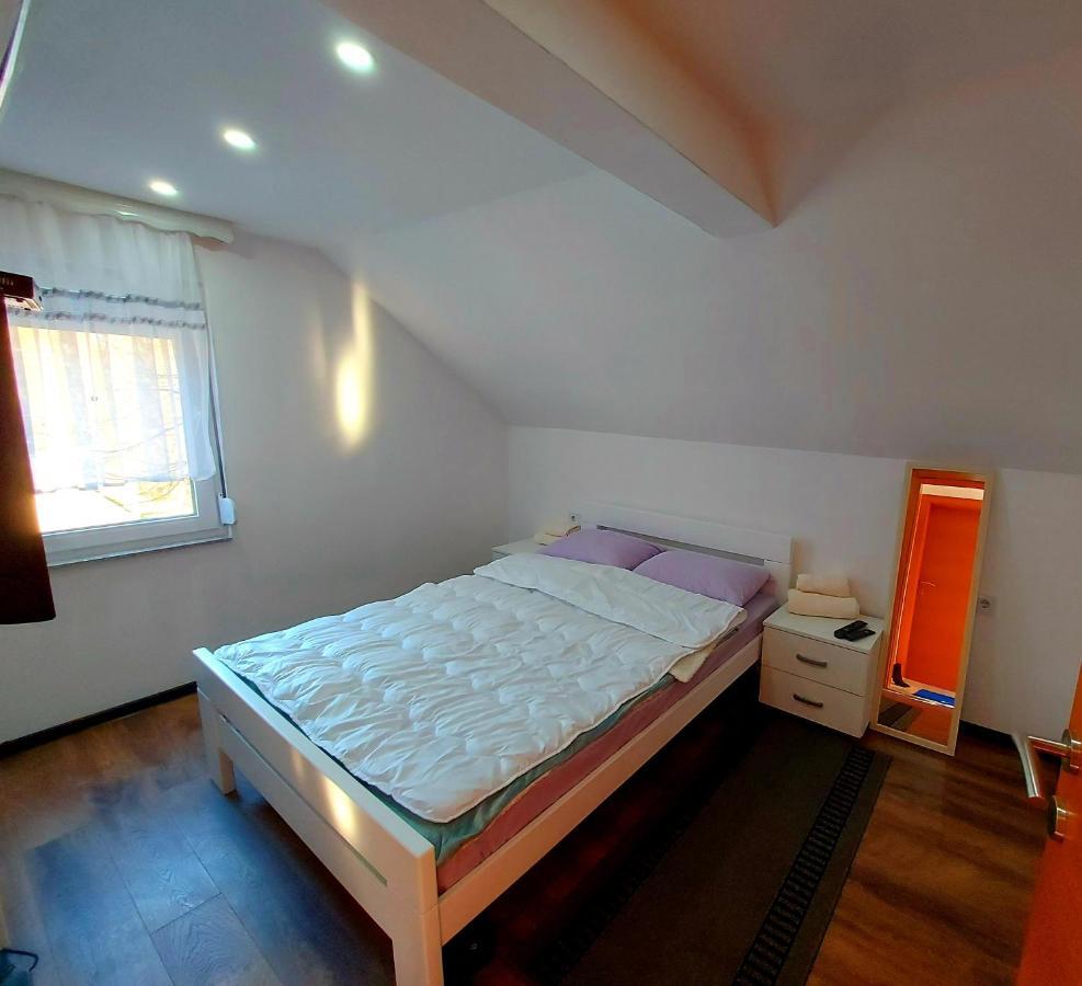 Apartments Marshal Bosanska Krupa Luaran gambar